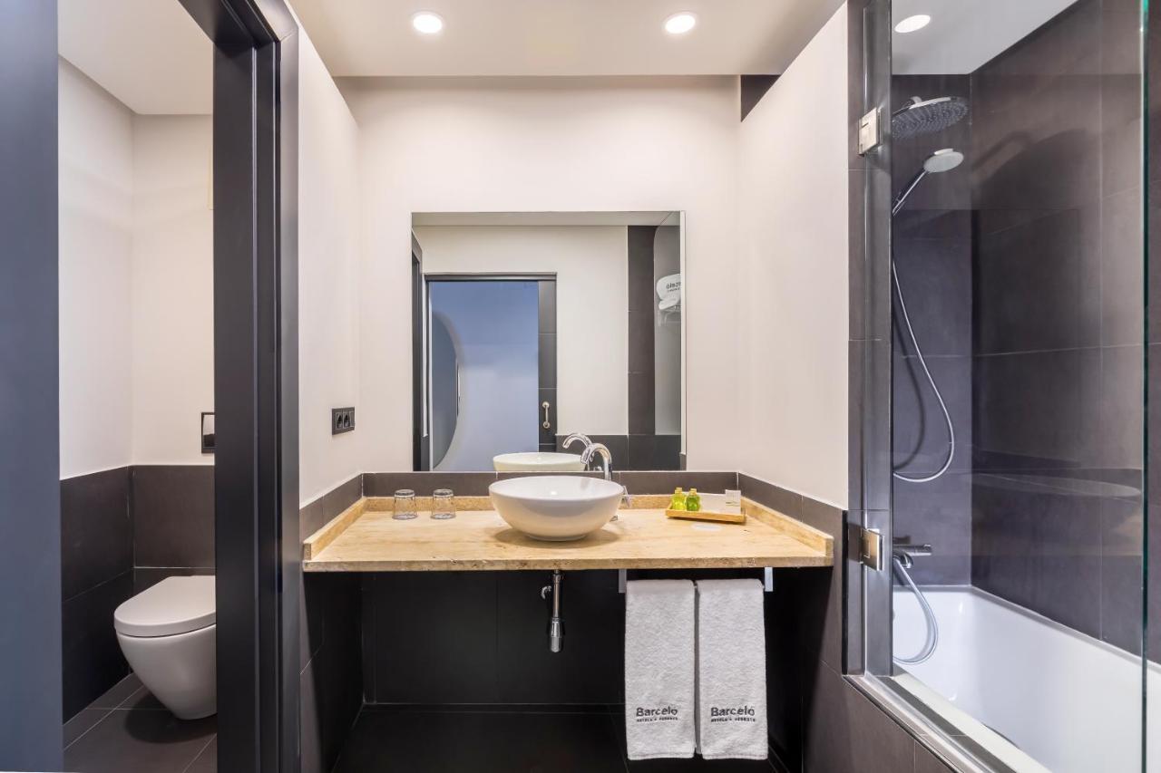 Deluxe Double Room Balcony mountain view